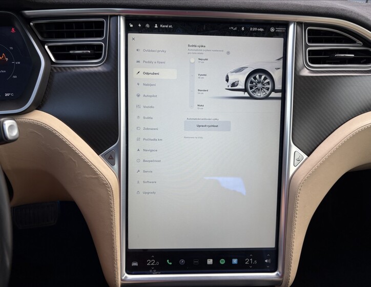 Tesla Model S 15