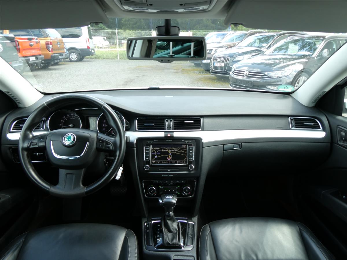 Škoda Superb