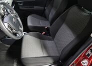 Toyota Yaris 9