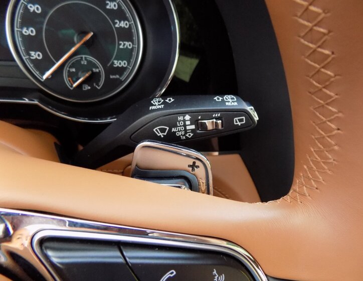 Bentley Bentayga 33