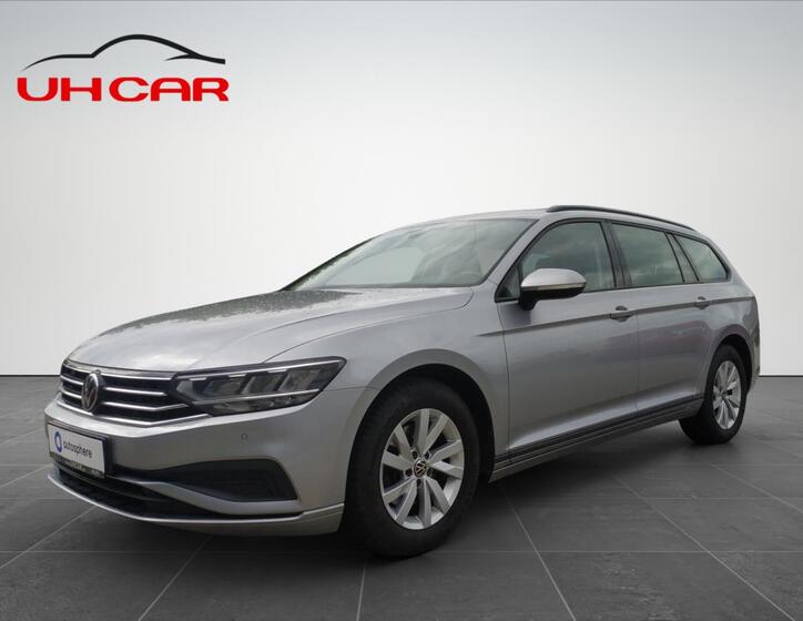 Volkswagen Passat 1