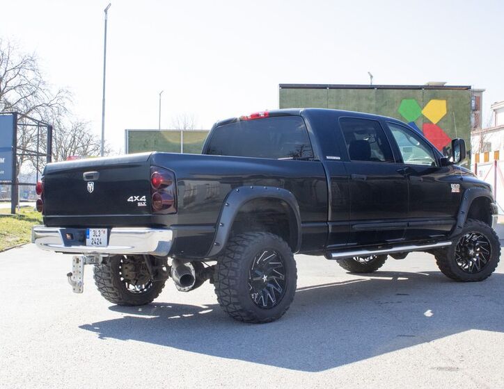 Dodge RAM 7
