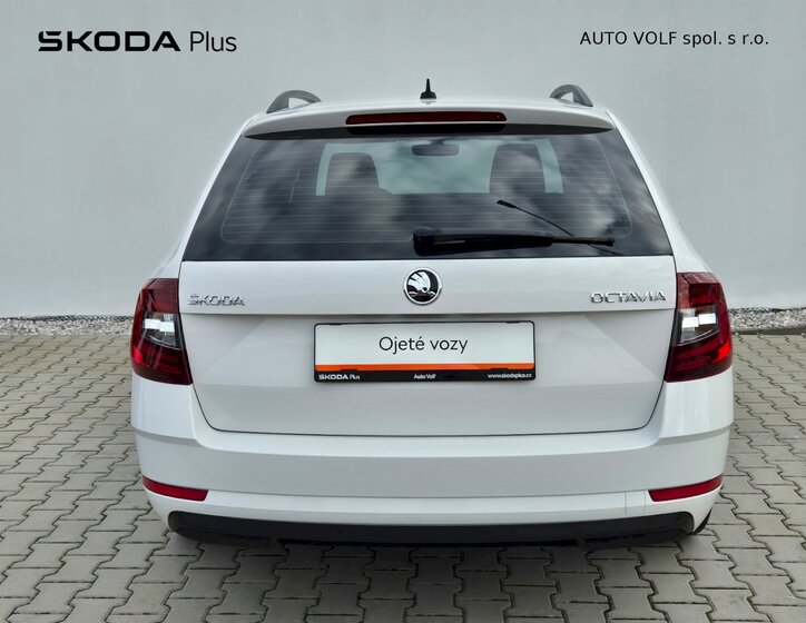 Škoda Octavia 10
