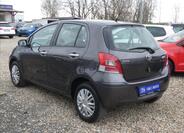 Toyota Yaris 4