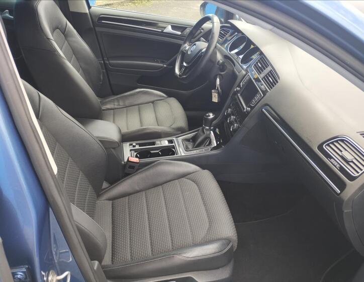 Volkswagen Golf 8