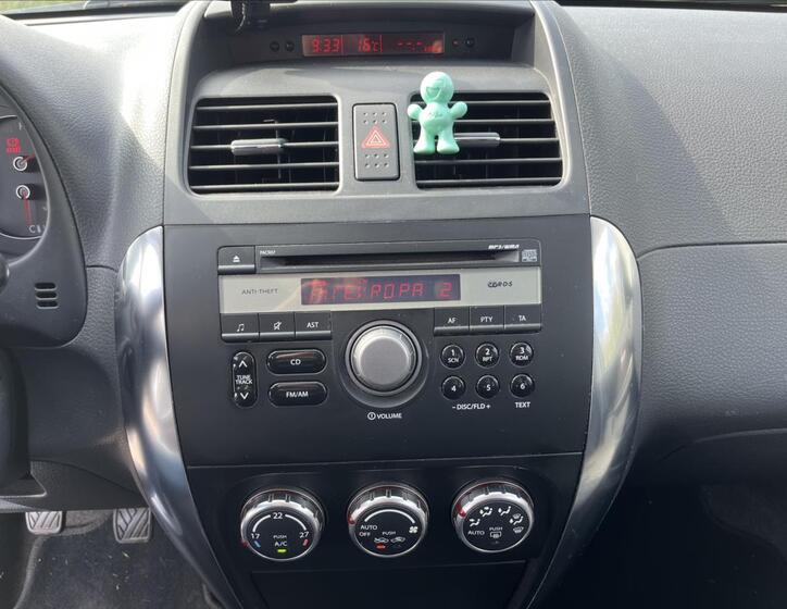 Suzuki SX4 16