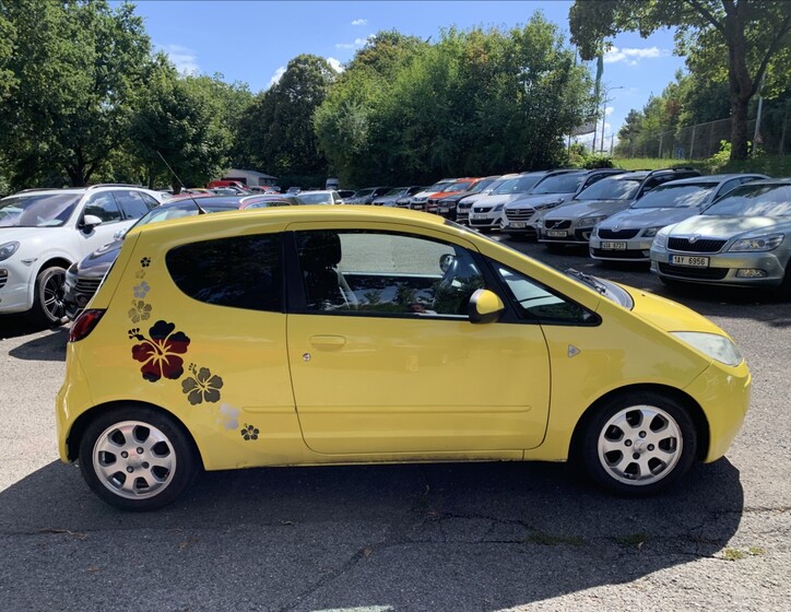 Mitsubishi Colt 4