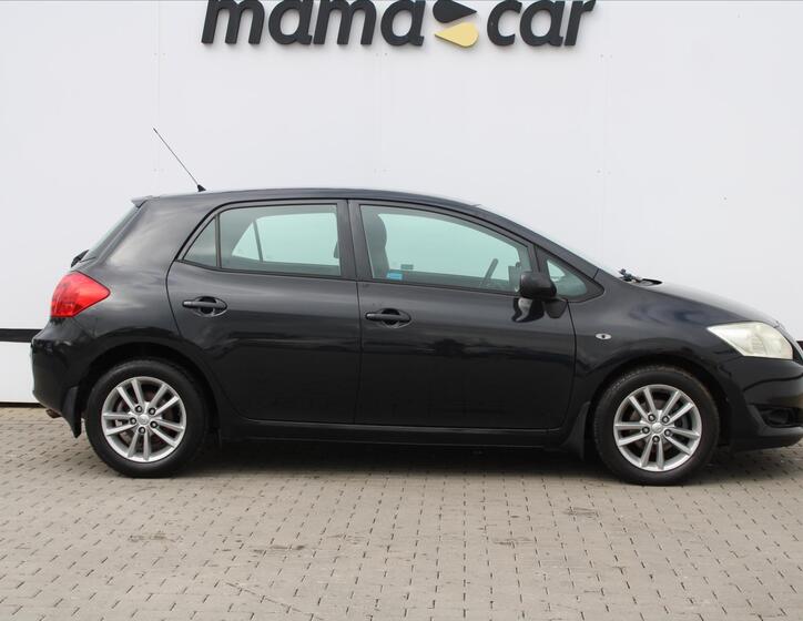 Toyota Auris 8