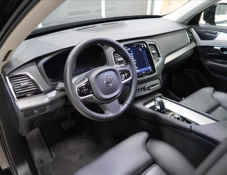 Volvo XC90 8