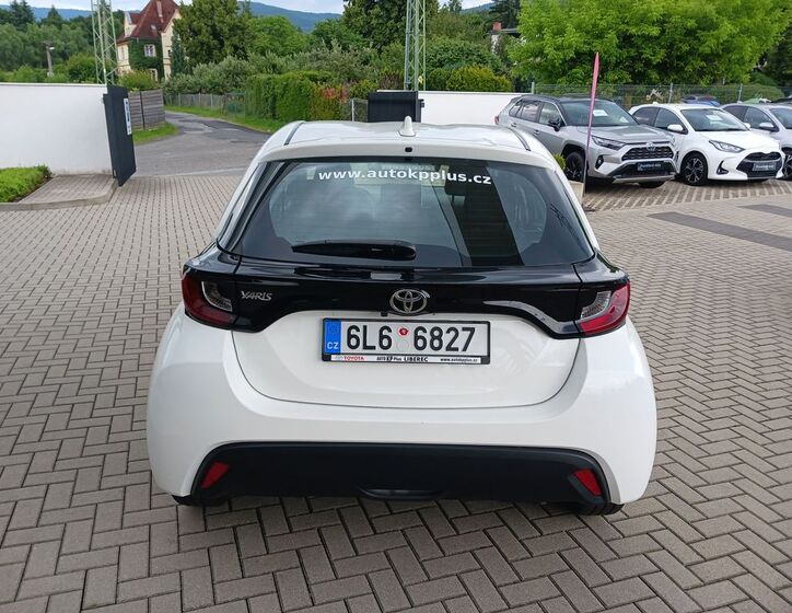 Toyota Yaris 13