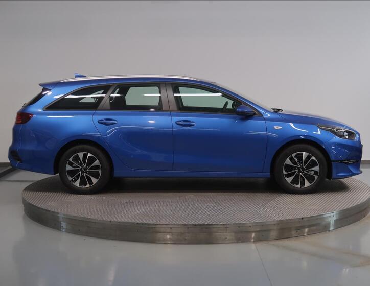 KIA Ceed 8