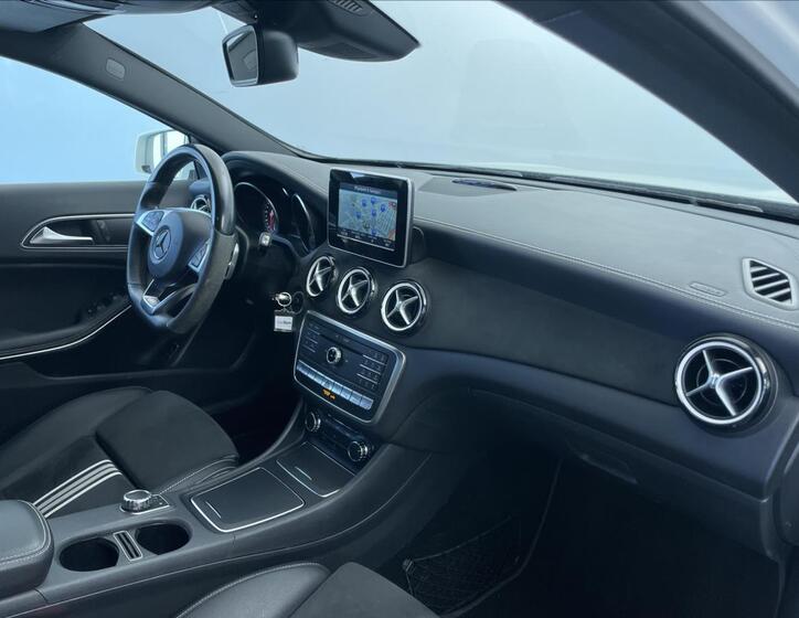 Mercedes-Benz GLA 14