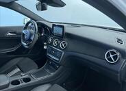 Mercedes-Benz GLA 14