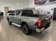 Toyota Hilux 7