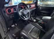 Jeep Wrangler 6