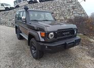Toyota Land Cruiser 1