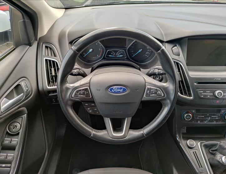 Ford Focus 14