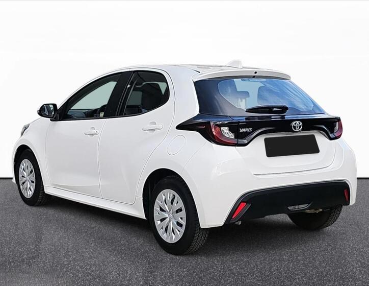 Toyota Yaris 5