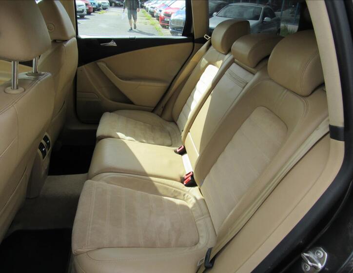 Volkswagen Passat 10