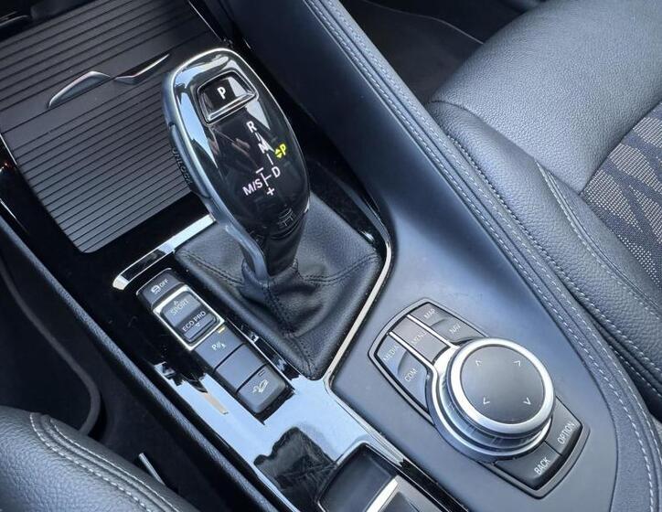BMW X1 12
