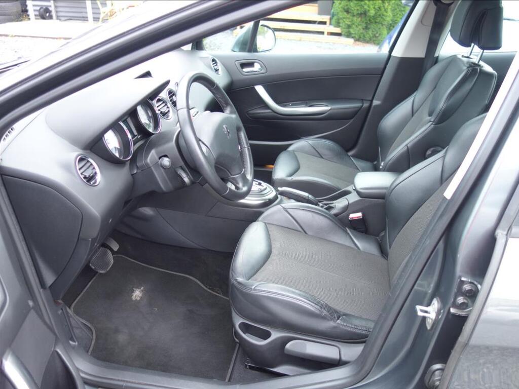 Peugeot 308 10