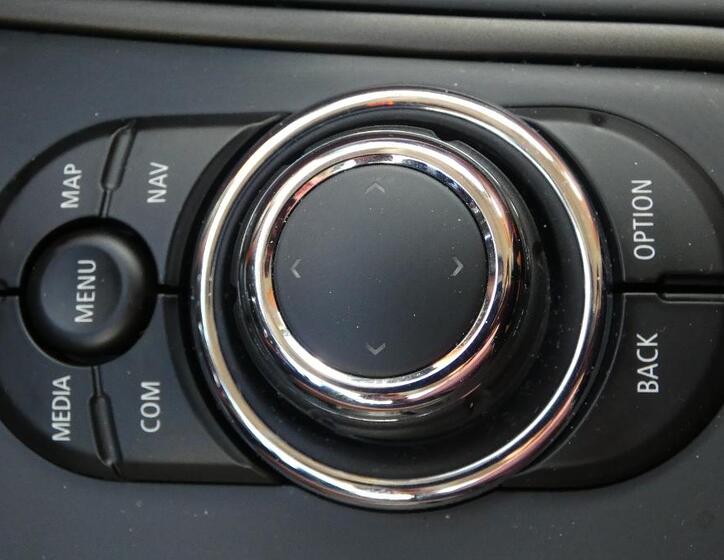 Mini Countryman 18