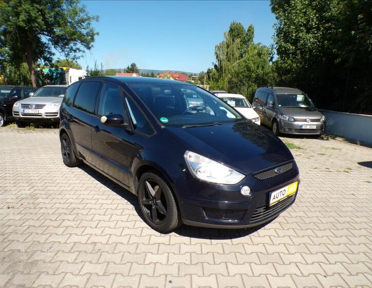 Ford S-MAX 1