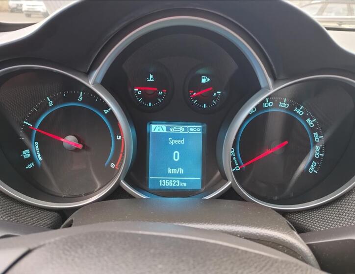Chevrolet Cruze 11
