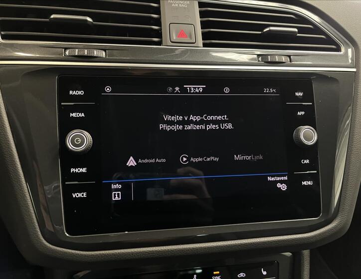 Volkswagen Tiguan 7