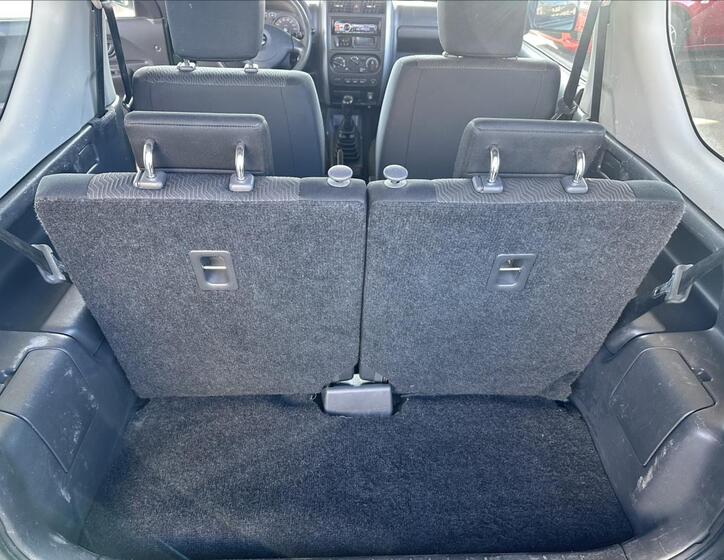 Suzuki Jimny 5