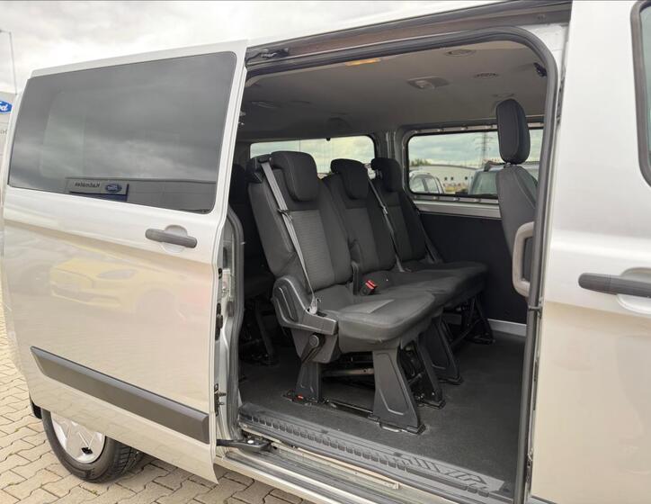 Ford Transit Custom 14