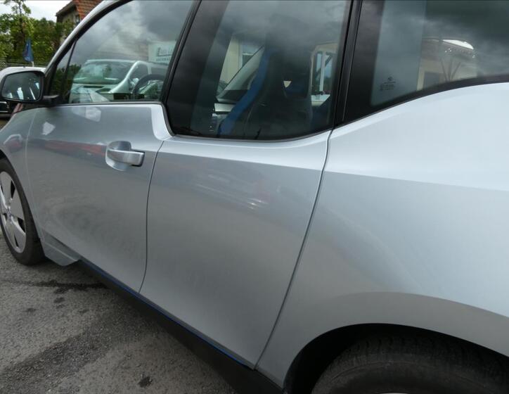 BMW i3 14