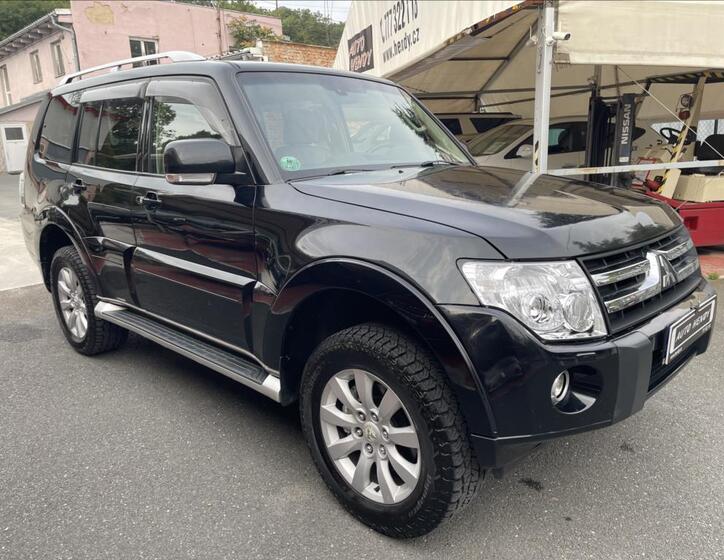 Mitsubishi Pajero 3