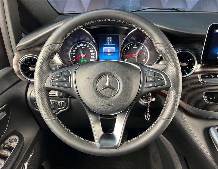 Mercedes-Benz Třídy V 13