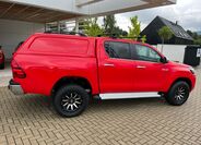 Toyota Hilux 7