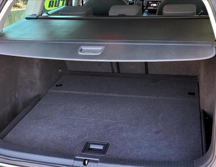 Volkswagen Golf 15