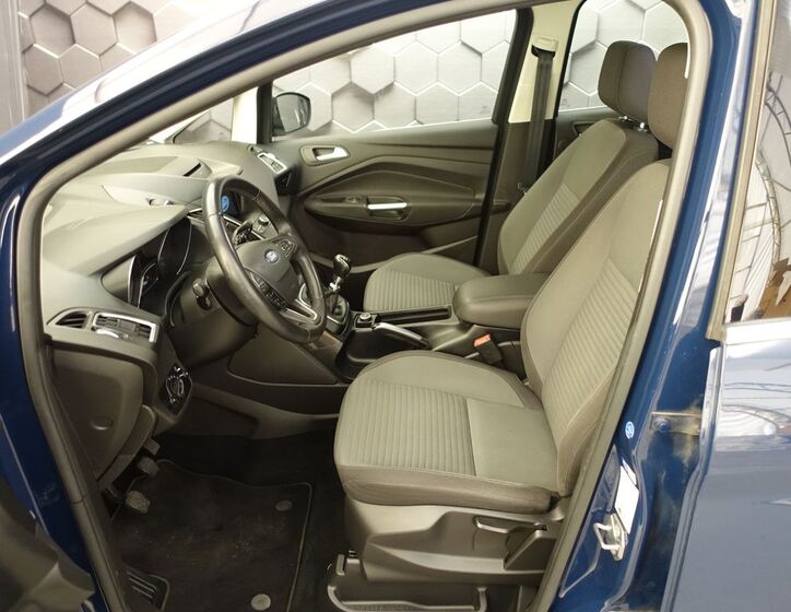 Ford C-MAX 23
