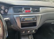 Mitsubishi Lancer 27