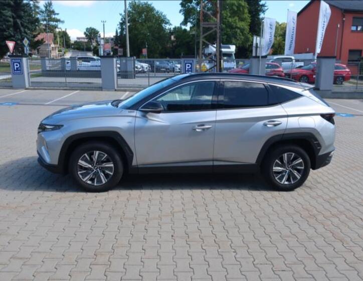 Hyundai Tucson 4