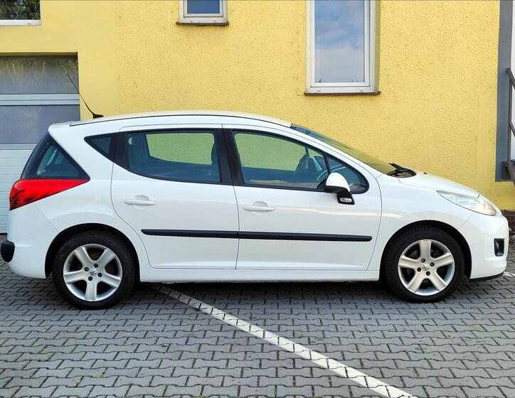 Peugeot 207 5