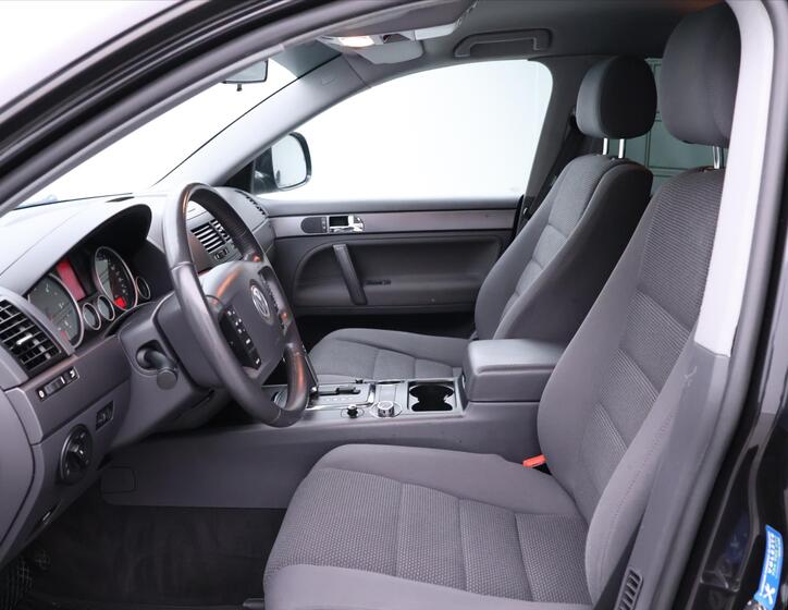 Volkswagen Touareg 12