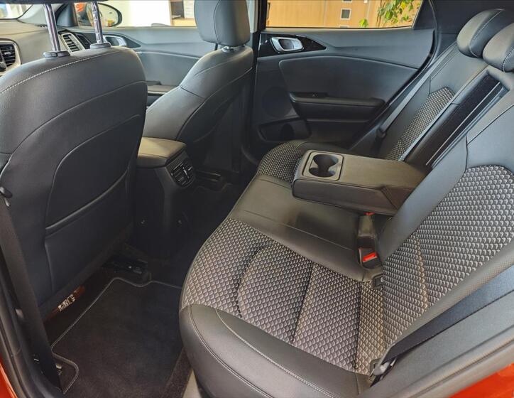 KIA XCeed 12