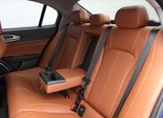 Alfa Romeo Giulia 11