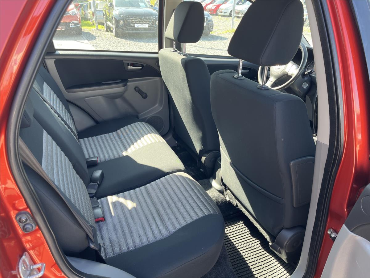 Suzuki SX4