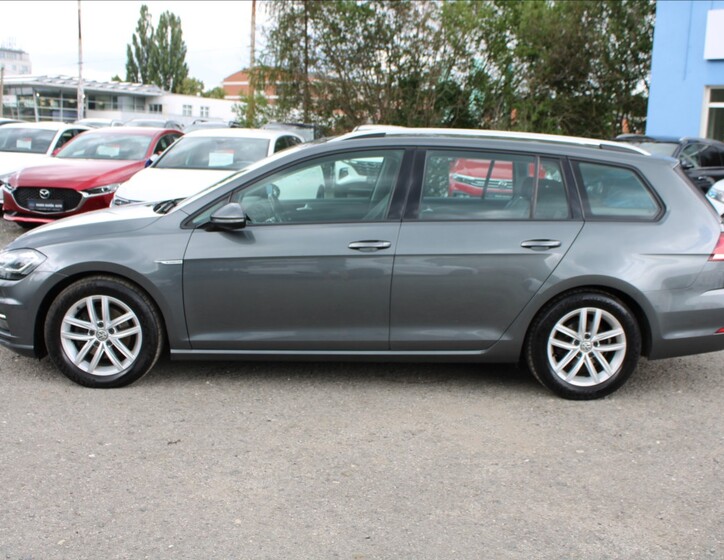 Volkswagen Golf 8