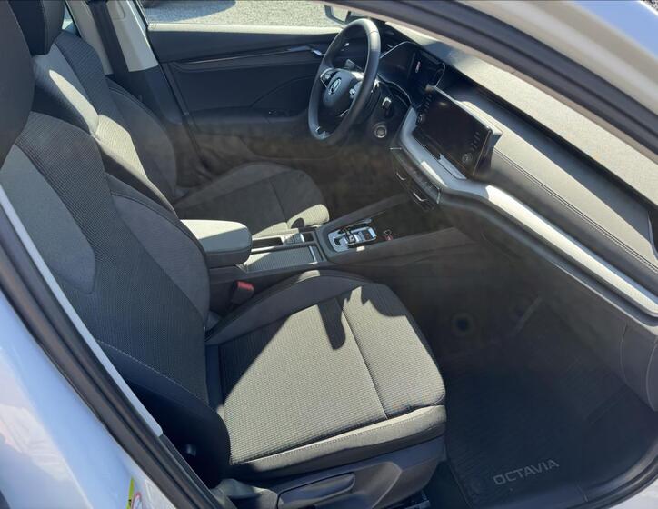Škoda Octavia 12