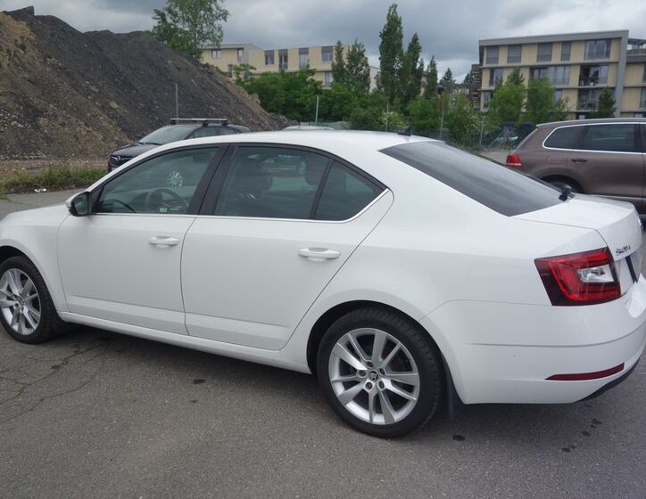 Škoda Octavia 12