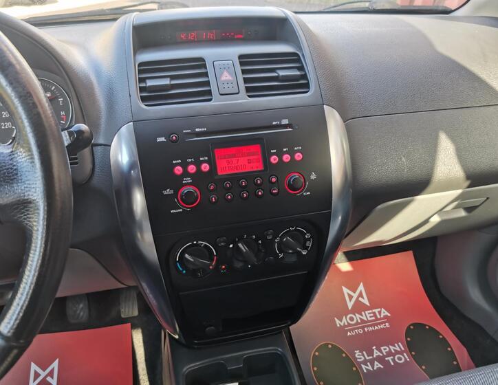 Suzuki SX4 14