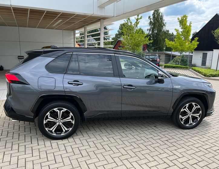 Toyota RAV4 7