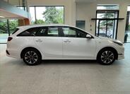 KIA Ceed 4